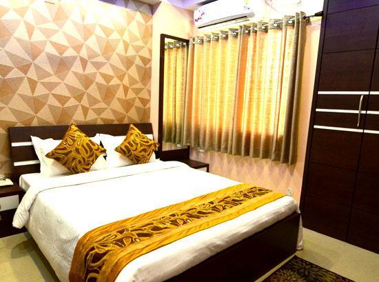 Tulip Residency Hotel Дибругар Екстериор снимка